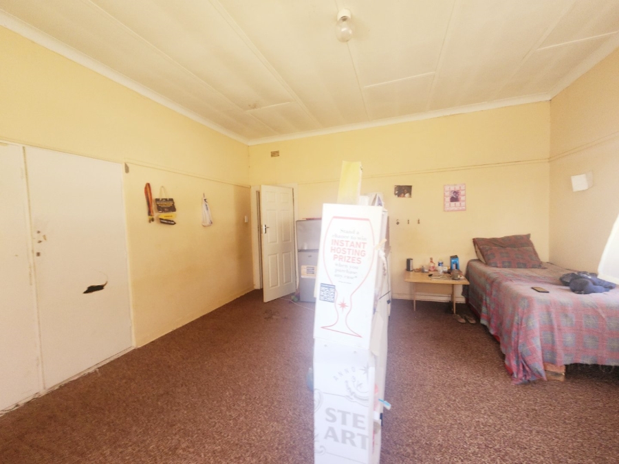  Bedroom Property for Sale in Kroonheuwel Free State